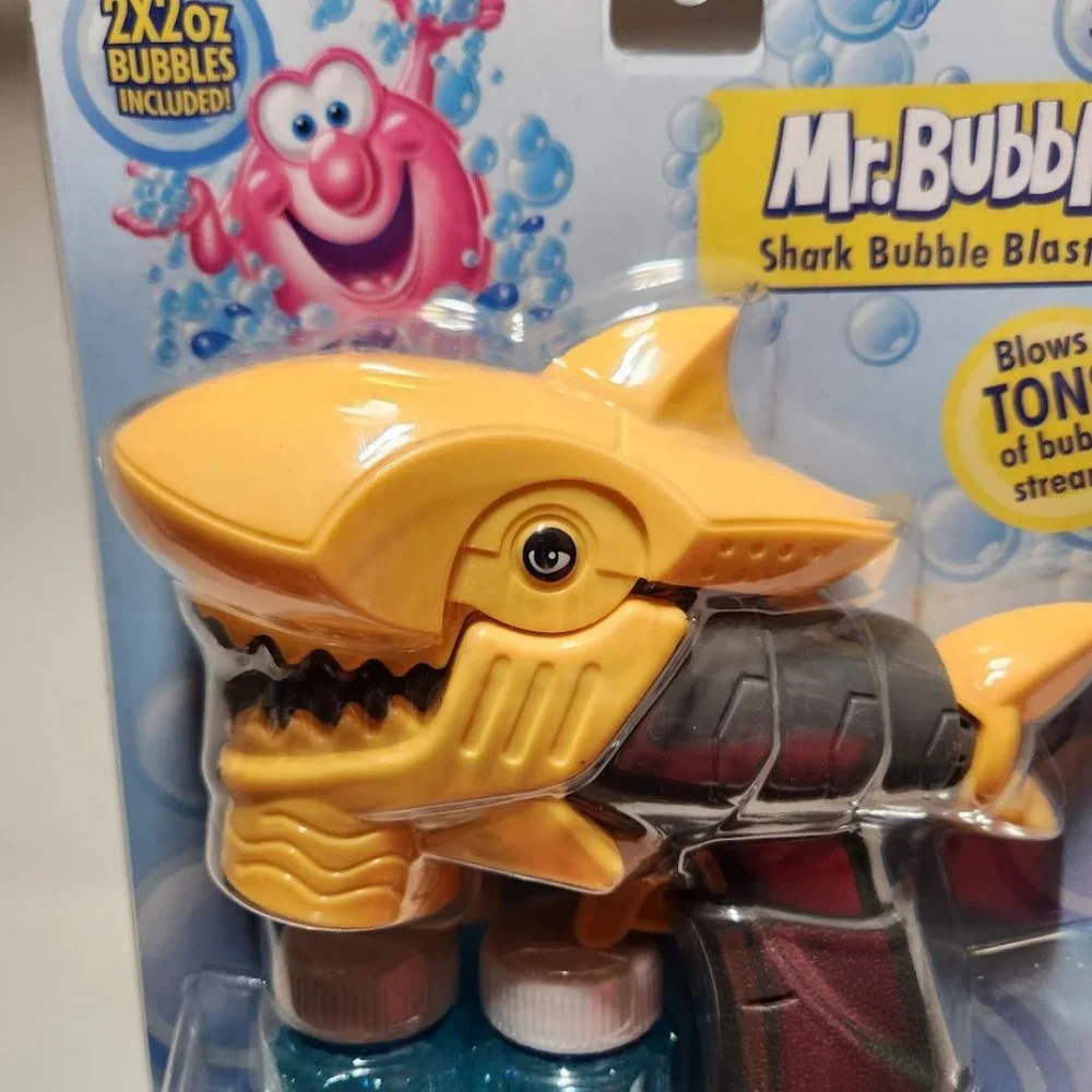Mr. Bubble YELLOW Shark Bubble Blaster Bundle Bubbles Solution VALENTINES